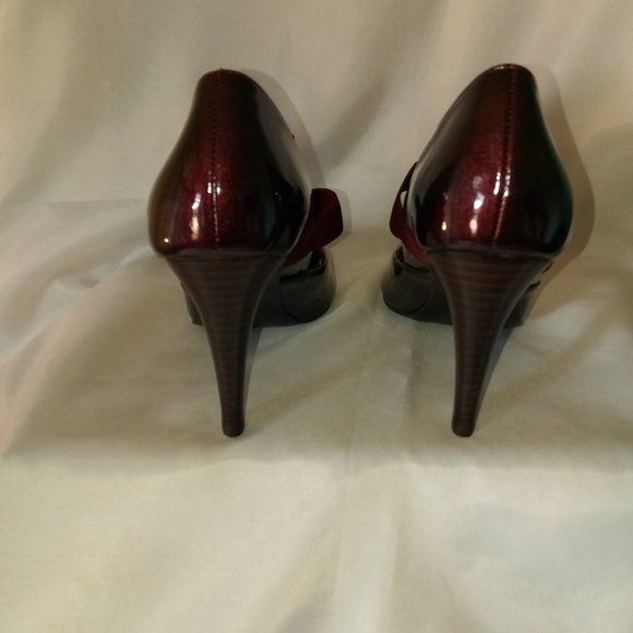 WORTHINGTON heels - Picture 3 of 4